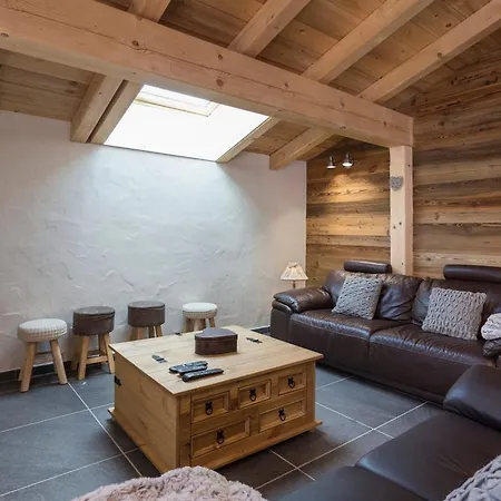 Arc 2000 Modern Holiday home